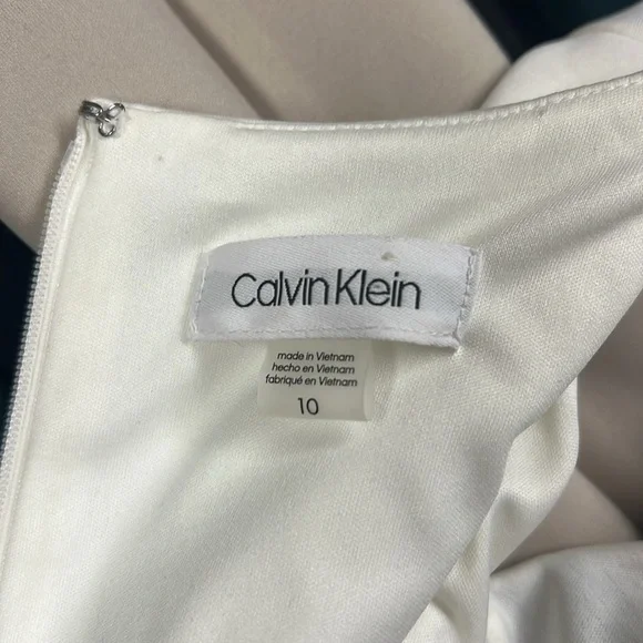 Calvin Klein Sleeveless Colorblock Scuba Sheath Dress - Picture 6 of 7